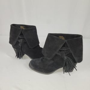 NWOB Sbicca Suede Boots